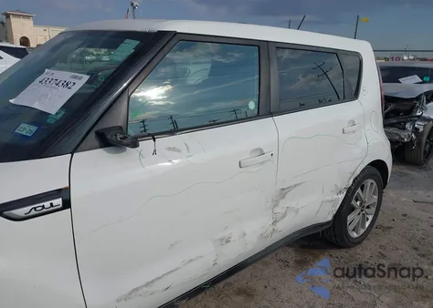 2018 Kia Soul + z USA, uszkodzony, nr VIN KNDJP3A52J7612172